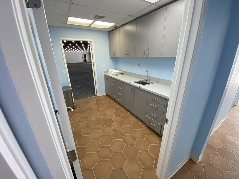 More Photos Of 1490 6th St, Coachella Medical For Lease