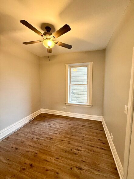 More Photos Of 201 N Laramie Ave, Chicago Apartments For Sale