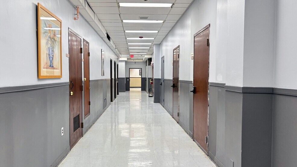 More Photos Of 1101 W Hamilton St, Allentown Office For Sale