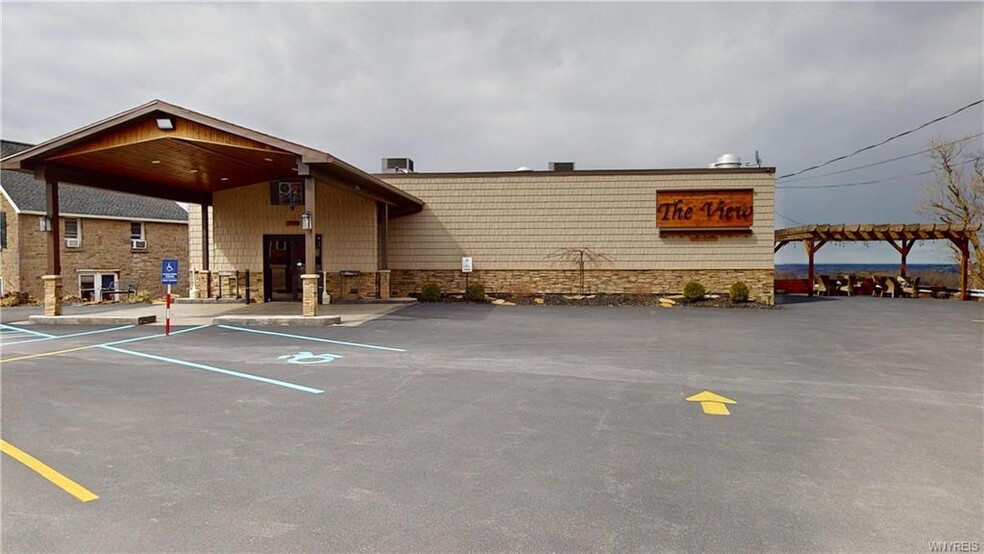 Primary Photo Of 2943 Upper Mountain Rd, Sanborn Restaurant For Sale