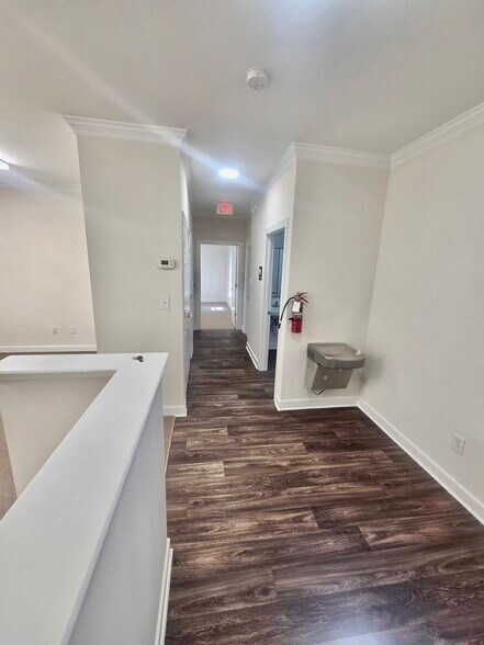 More Photos Of 9414 Charter Crossing Dr, Mechanicsville Office For Lease