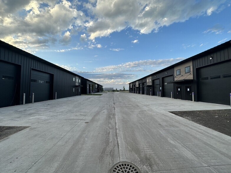 More Photos Of 9754 S 98th Ave, Horace Unknown For Lease