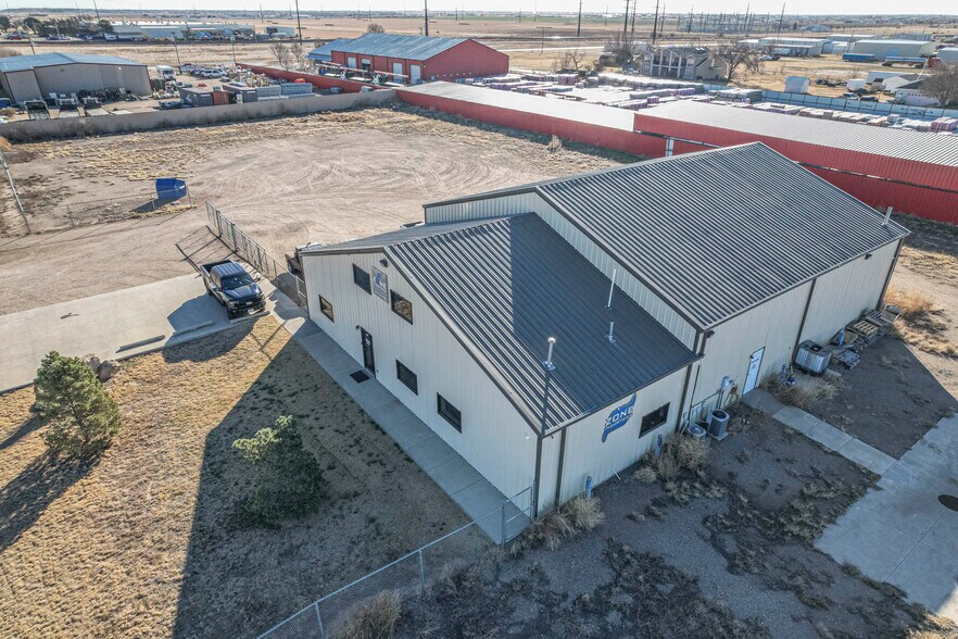 More Photos Of 2901 Lafayette Ln, Amarillo Warehouse For Sale