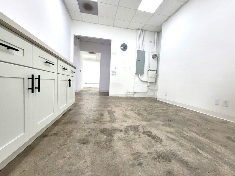More Photos Of 757 E 14th Pl, Los Angeles Warehouse For Sale