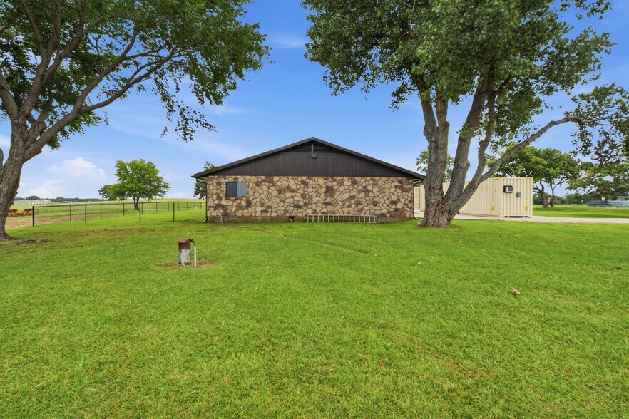 More Photos Of 55 Heritage Rd, Gordonville Office Residential For Sale