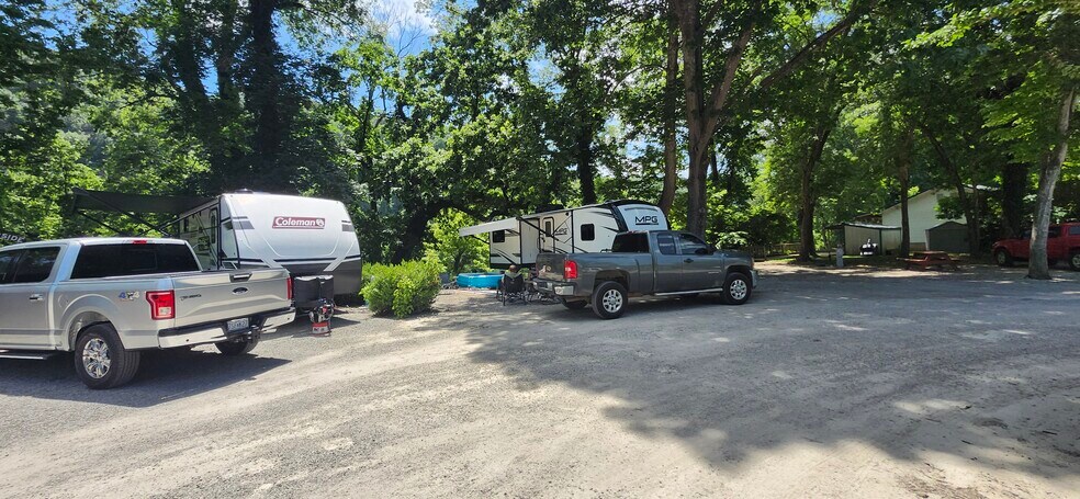 More Photos Of 469 River Rd, Lakeview Trailer Camper Park For Sale