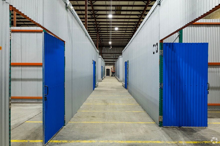 More Photos Of 5806 N 53rd St, Tampa Distribution For Lease