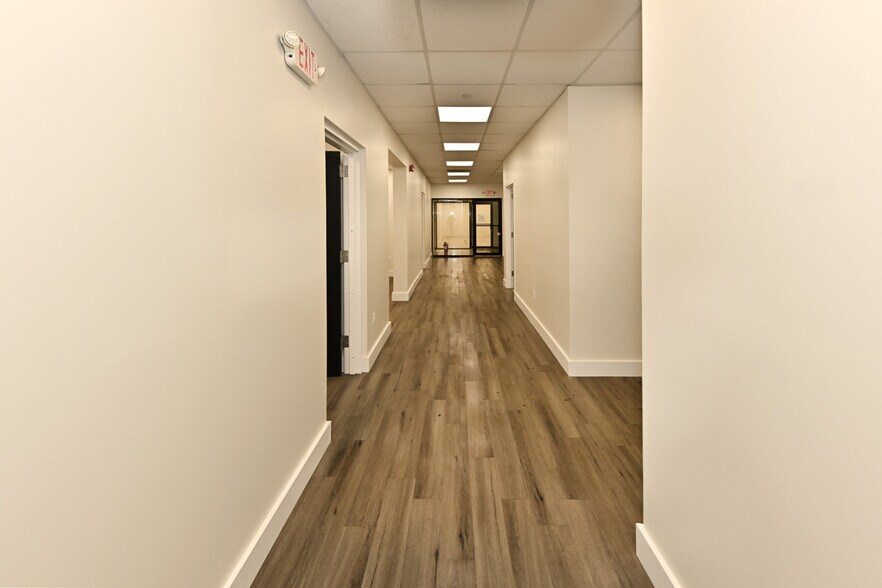 More Photos Of 210 S Newman St, Hackensack Manufacturing For Lease