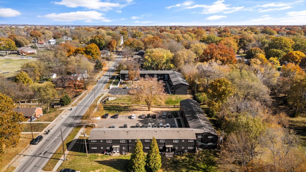 More Photos Of 341 E Loula St, Olathe Apartments For Sale