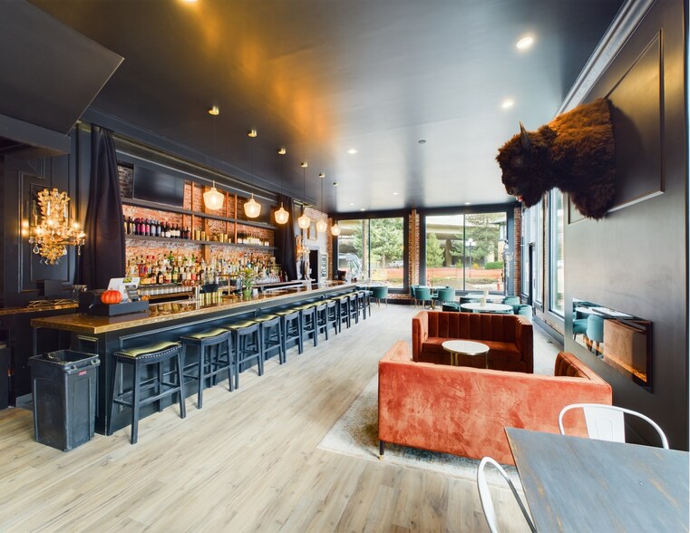 More Photos Of 220 6th St, Wallace Restaurant For Sale