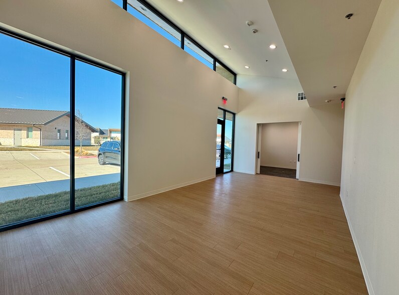 More Photos Of 1400 N Coit Rd, McKinney Medical For Lease