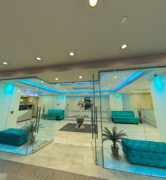 More Photos Of 417 1/2-419 N Brand Blvd, Glendale Restaurant For Sale