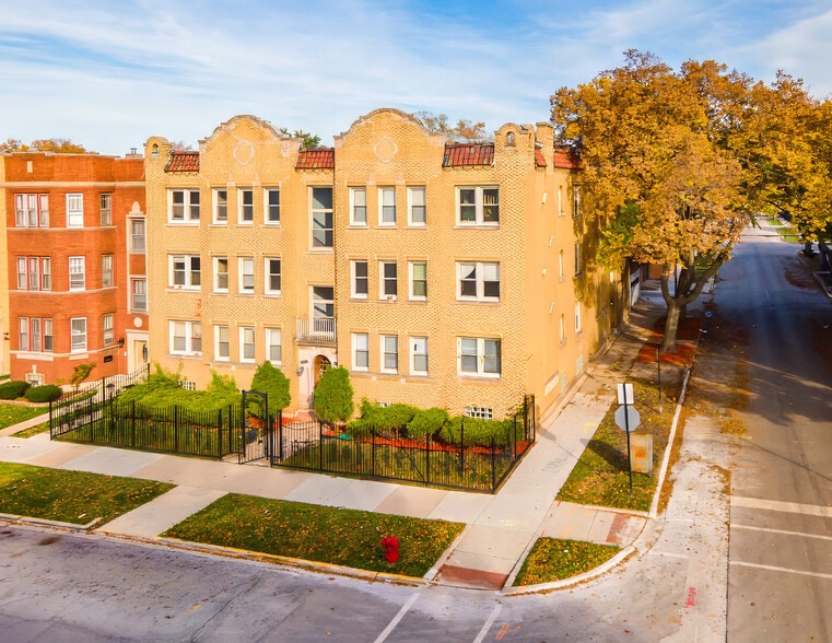 Primary Photo Of 1906 E 86th st, Chicago Multifamily For Sale
