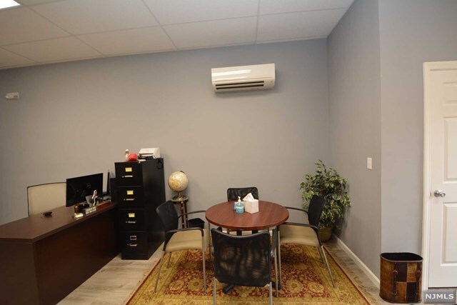 More Photos Of 30 Chestnut St, Rutherford Office For Lease