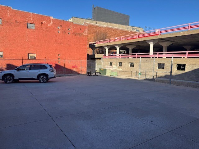 More Photos Of 125 S 9th St, Lincoln Medical For Lease