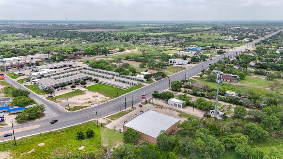 More Photos Of 110 S Rangerville Rd, Harlingen General Retail For Sale