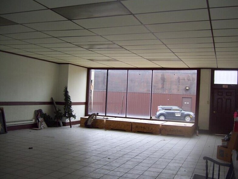 More Photos Of 258 E Fayette St, Uniontown General Retail For Sale