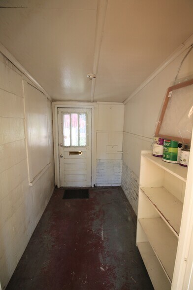 More Photos Of 1544-1548 Remount Rd, North Charleston Office For Lease