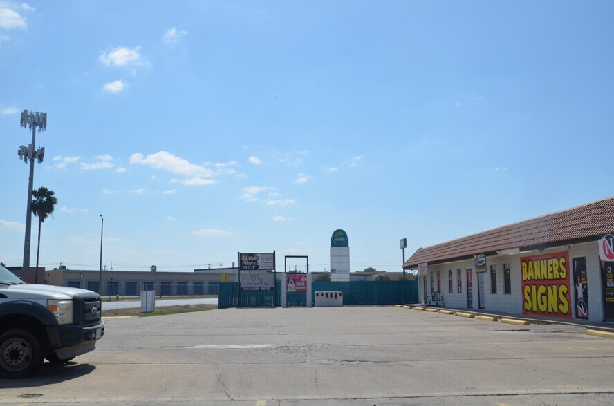 More Photos Of 315 Kings Hwy, Brownsville Storefront For Sale