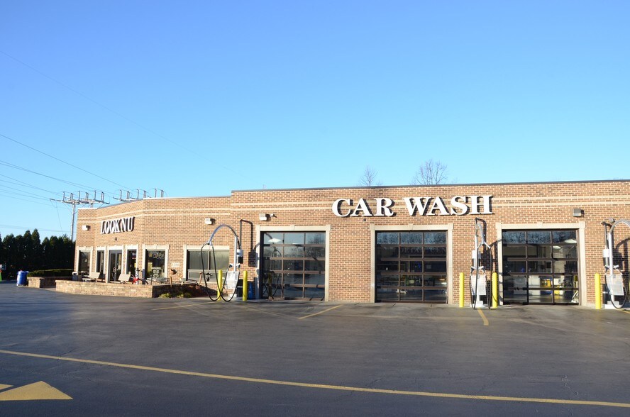 More Photos Of 1388 State St, Lemont Carwash For Lease