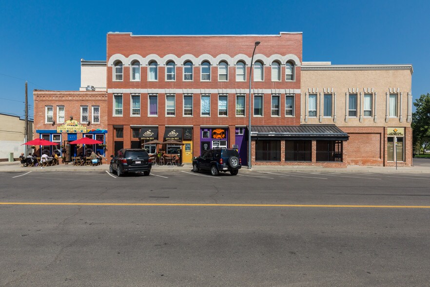 More Photos Of 122 5 St S, Lethbridge Apartments For Sale