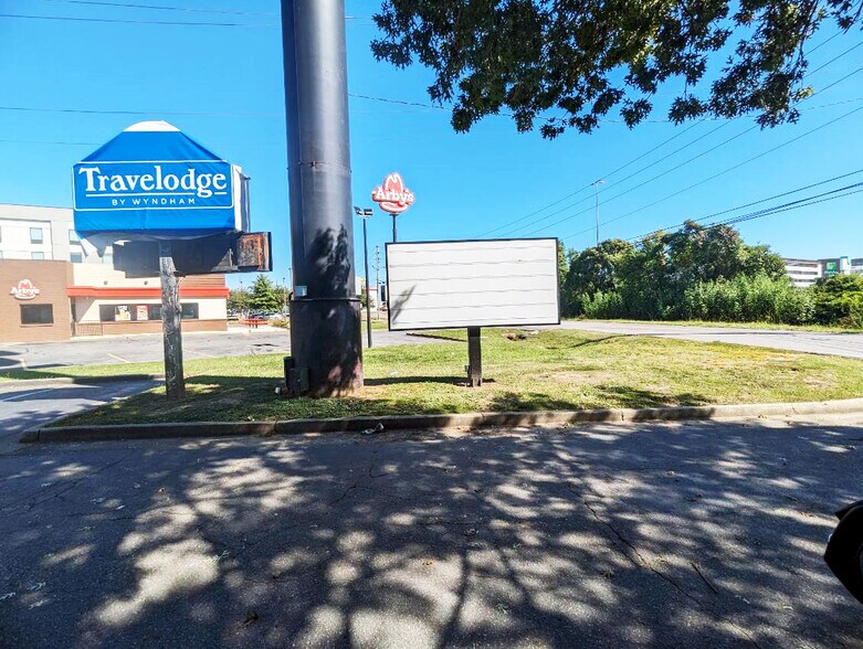 More Photos Of 5470 Inn Rd, Theodore Restaurant For Sale