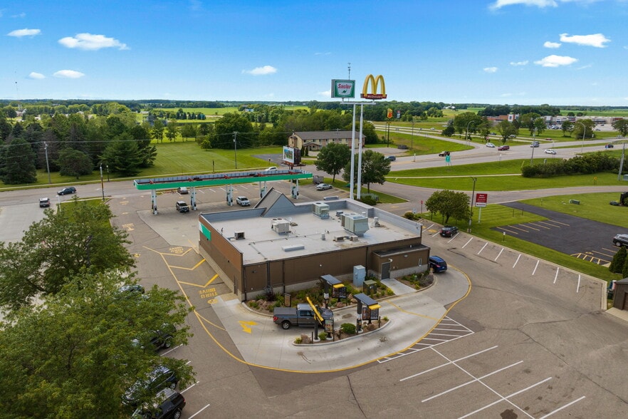 More Photos Of 1400 14th St NW, Austin Service Station For Sale