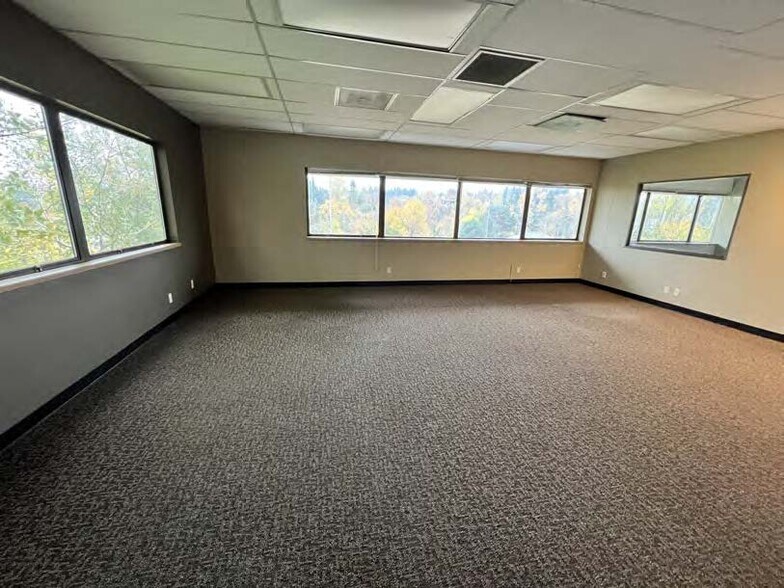 More Photos Of 9414 SW Barbur Blvd, Portland Office For Lease