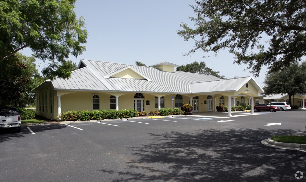Primary Photo Of 4140 Woodmere Park Blvd, Venice Medical For Lease
