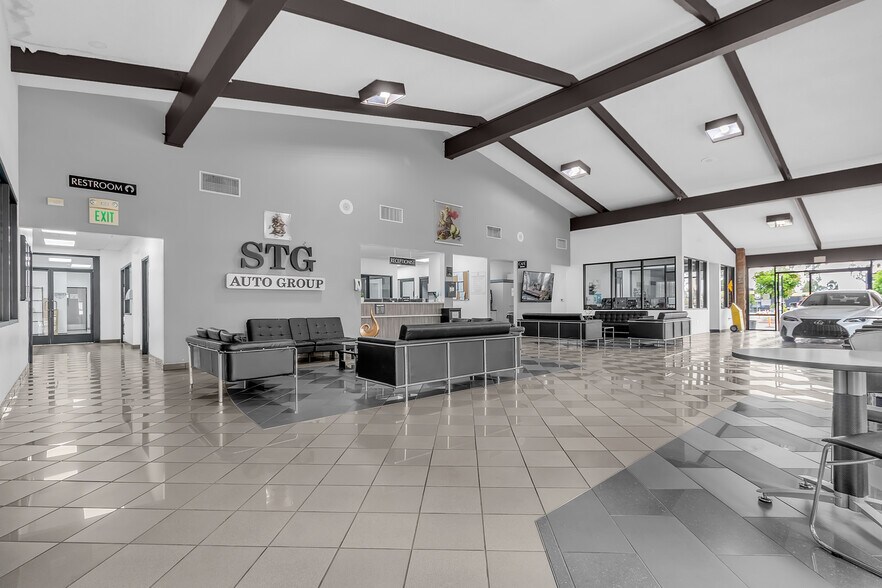 More Photos Of 10325 Central Ave, Montclair Auto Dealership For Lease