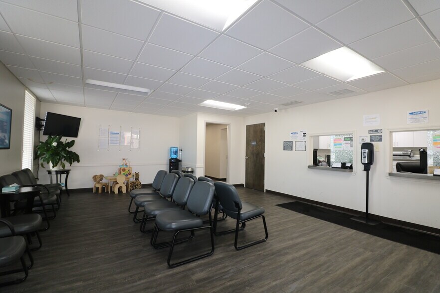 More Photos Of 5433 State Route 113, Bellevue Medical For Sale