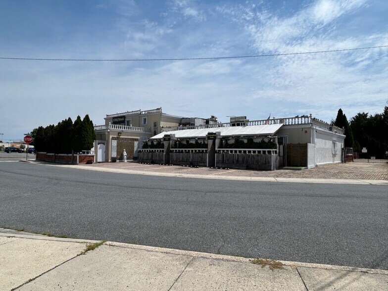 More Photos Of 540 Martin Luther King Jr Blvd, Dover Hotel For Sale