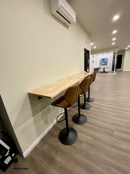 More Photos Of 66 Willoughby St, Brooklyn Storefront Retail Residential For Lease