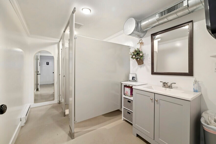 More Photos Of 13005 Lowell Blvd, Broomfield Freestanding For Sale