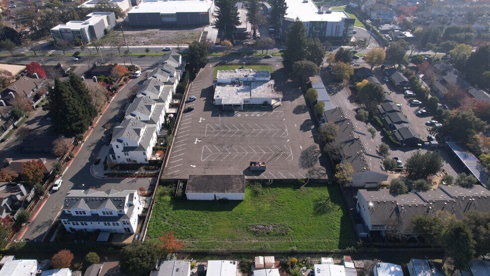 More Photos Of 4321 Sonoma Hwy, Santa Rosa Funeral Home For Sale