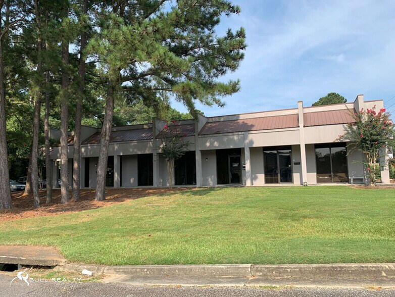 More Photos Of 3902 Northside Dr, Macon-Bibb Unknown For Lease