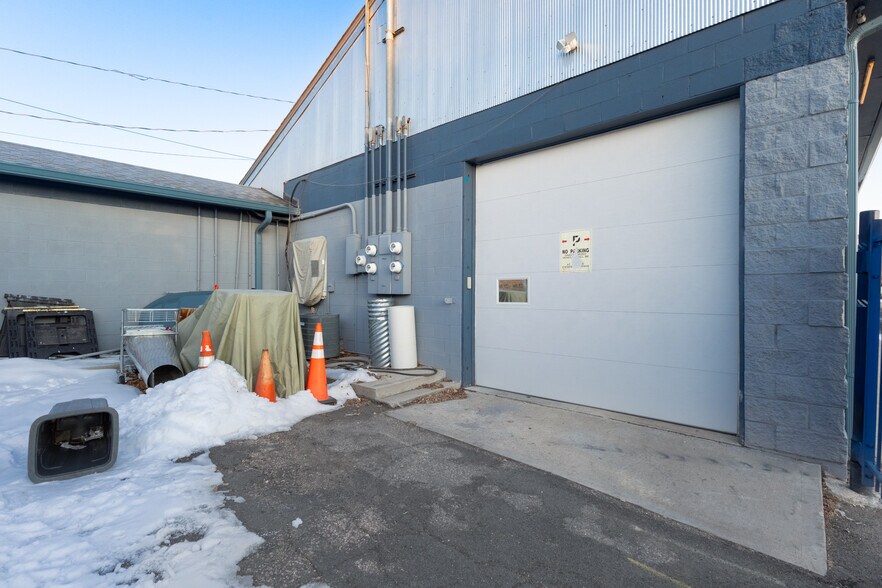 More Photos Of 7007 W Colfax Ave, Denver Freestanding For Sale