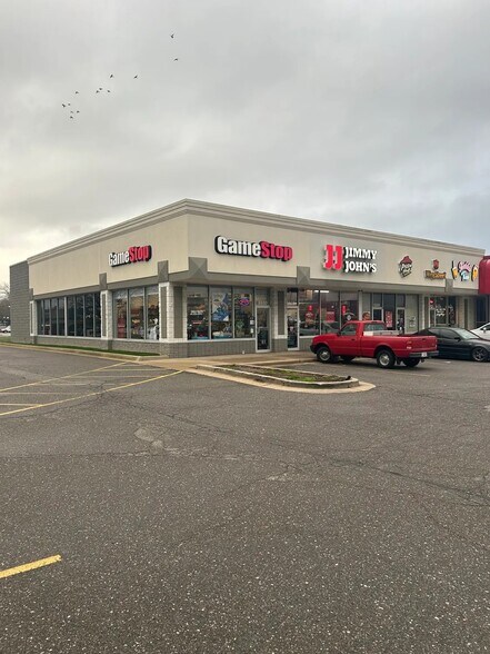 More Photos Of 5350 S Franklin St, Michigan City Storefront For Lease
