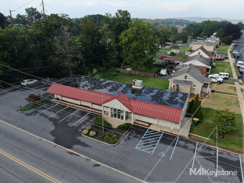 More Photos Of 35 S Dwight St, West Lawn Office For Lease