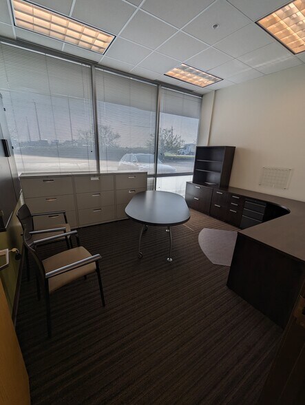 More Photos Of 5901 Technology Center Dr, Indianapolis Office For Lease