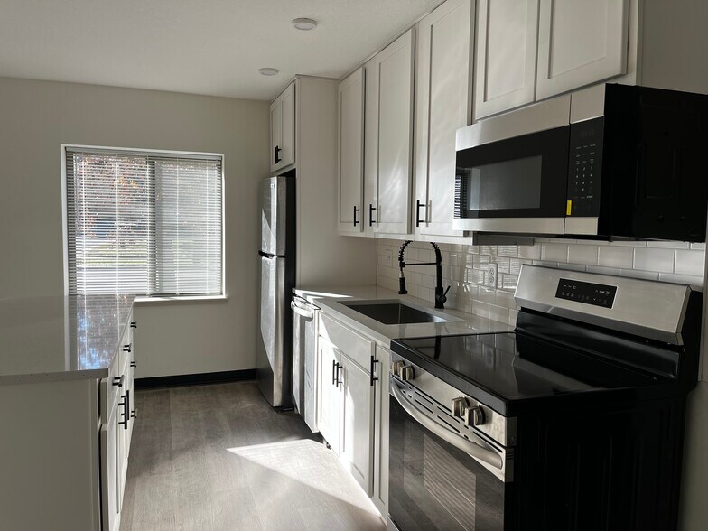 More Photos Of 480 8th St, Red Wing Apartments For Sale