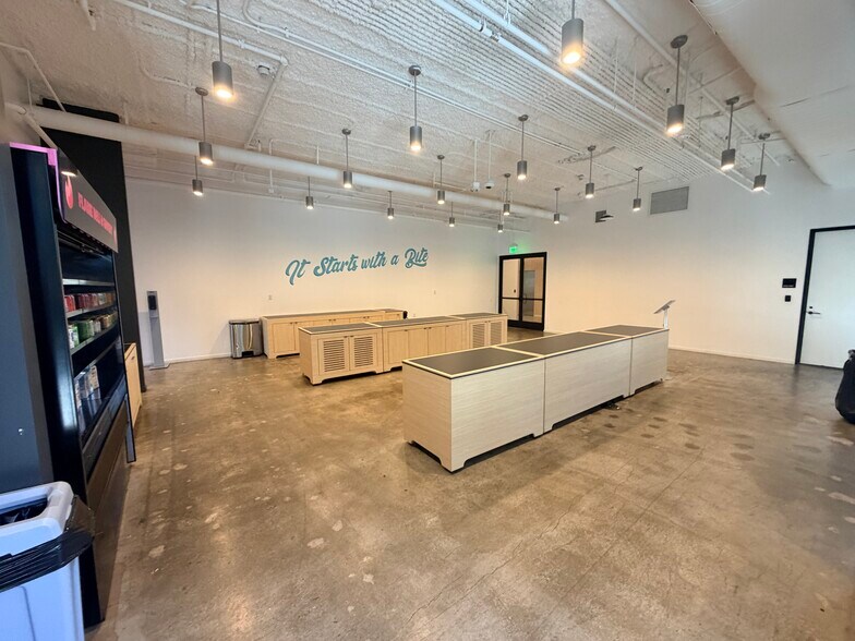 More Photos Of 8800 W Sunset Blvd, West Hollywood Office For Lease