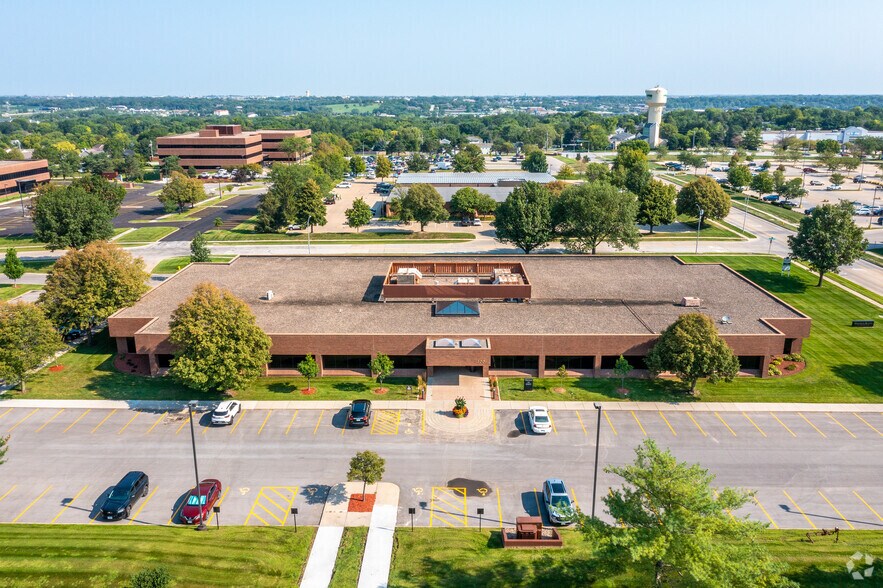 More Photos Of 4200 Corporate Dr, West Des Moines Office For Lease