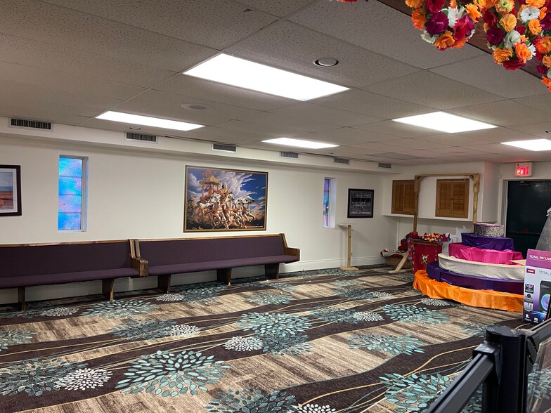 More Photos Of 1240 Holbrook Rd, San Antonio Religious Facility For Sale