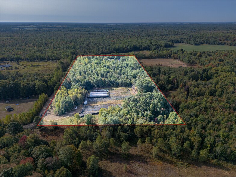 More Photos Of 5852 County Line Rd, Coleman Specialty For Sale