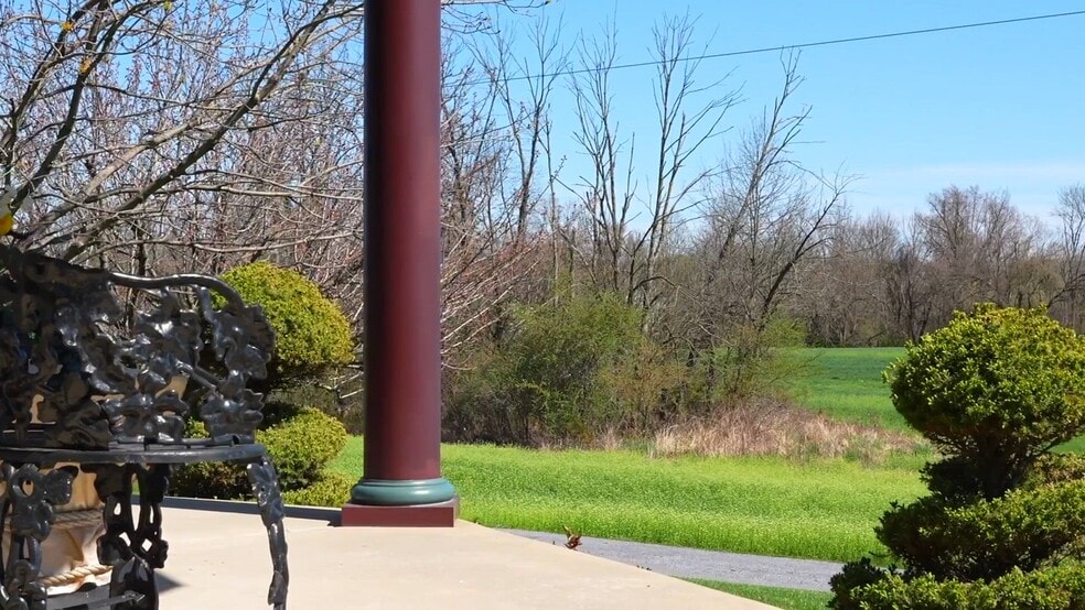 Primary Photo Of 2553 Roosevelt Ave, York Flex For Sale