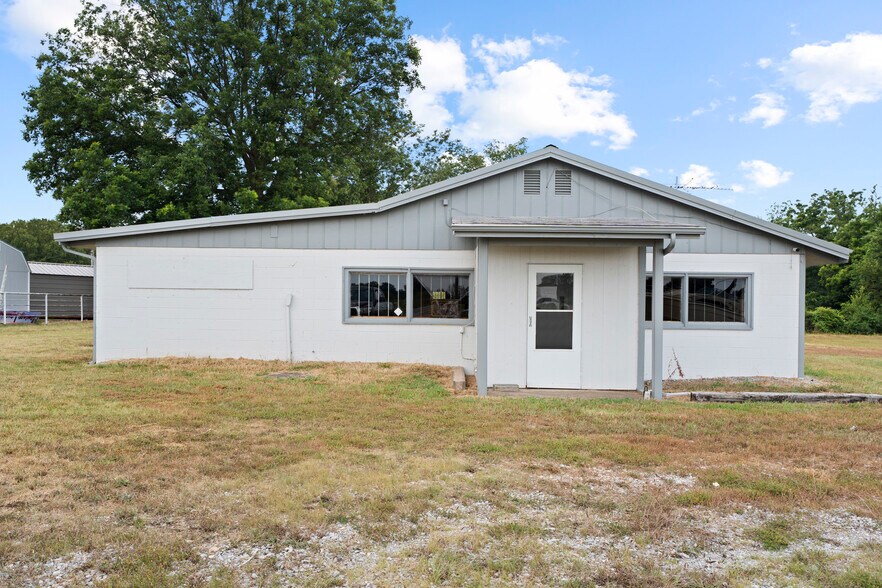 Primary Photo Of 26601 S 655 Rd, Grove Freestanding For Sale