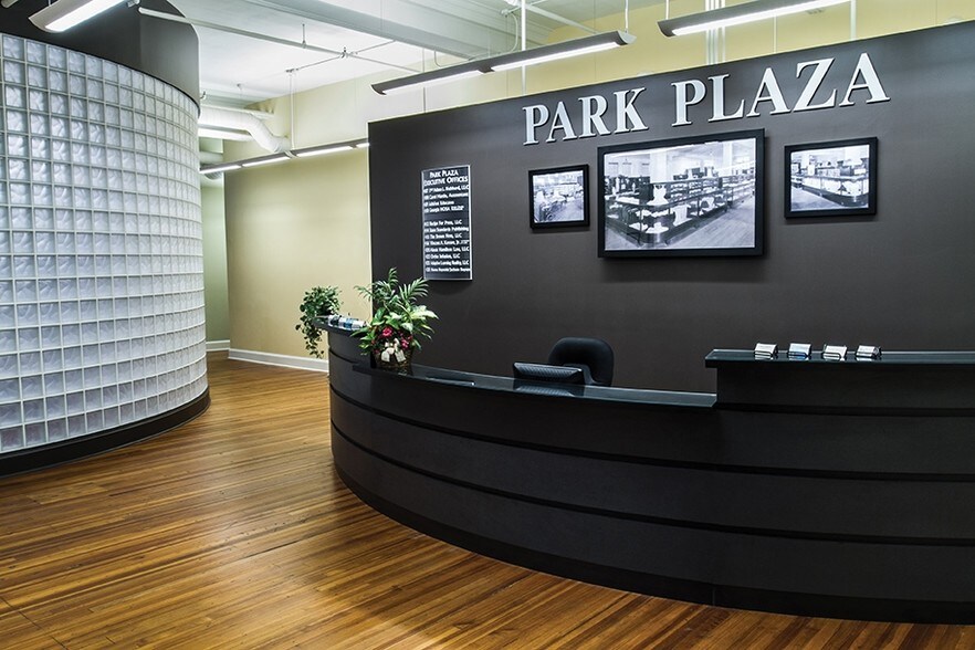 More Photos Of 320 E Clayton St, Athens Office For Lease