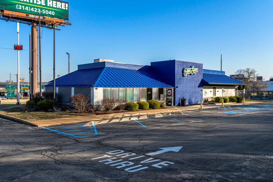 More Photos Of 2093 Smizer Station Rd, Fenton Fast Food For Sale