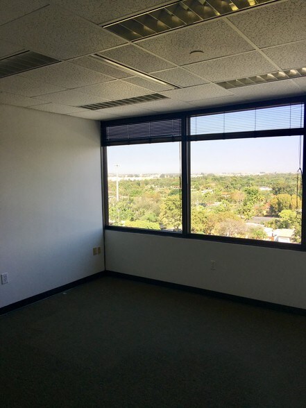 More Photos Of 6355 NW 36th St, Miami Loft Creative Space For Lease